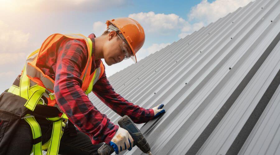 Professional residential roofers in Armstrong, IL